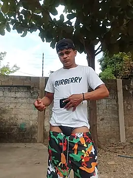 HOTRAINYGOLDEN online show from April 23, 12:40 pm