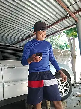 HOTRAINYGOLDEN online show from June 10, 2:07 pm