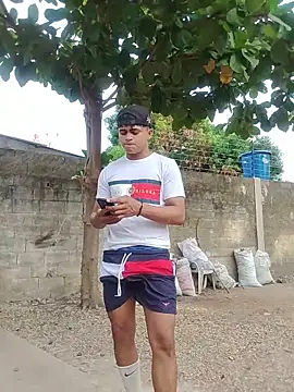 HOTRAINYGOLDEN online show from April 18, 11:22 am