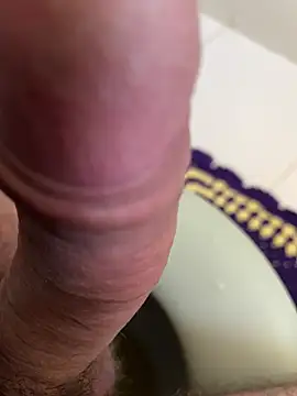 RafaelSilvaaa online show from April 5, 11:29 am