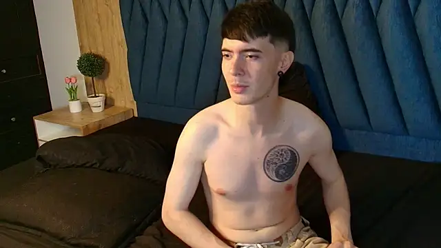 lio     online show from April 3, 3:36 am