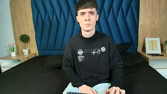 lio     online show from April 5, 3:03 am