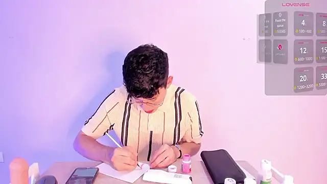 Tom Parker  online show from March 24, 9:30 pm