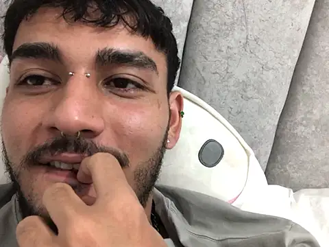 Velvet man online show from April 4, 6:43 am