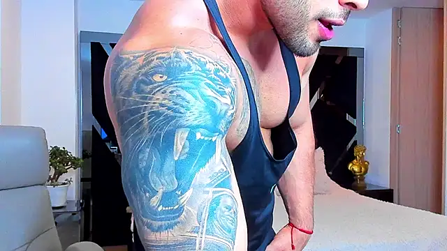 Raytorres online show from April 5, 9:00 pm