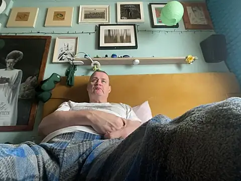 MyCockWantsYourWetVagina online show from April 14, 10:26 am