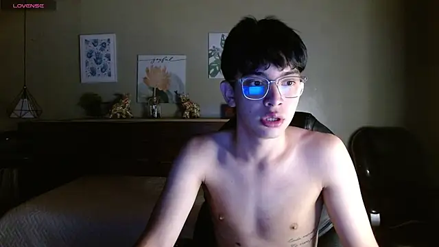 SantiTwinkyy online show from April 6, 12:06 pm