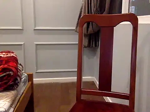 17Komodo online show from April 9, 2:56 pm