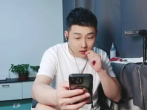 Llpl322 online show from April 29, 2:11 pm