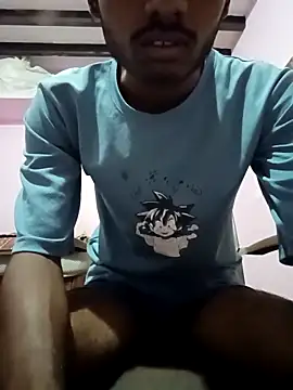 THA KITTY online show from April 13, 9:10 am