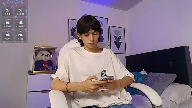 alexconsanii online show from April 5, 12:52 am