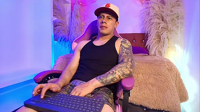  spencer boy online show from April 2, 4:10 am