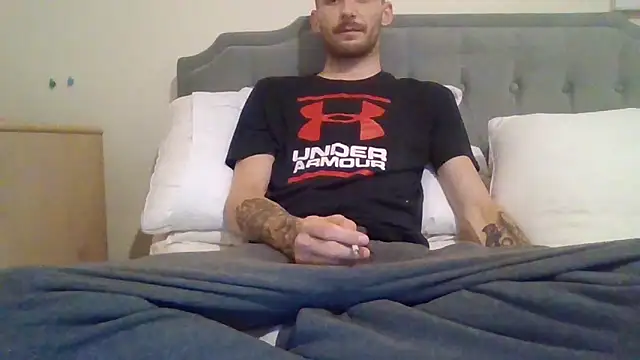 feetlovrr94 online show from May 20, 9:38 am