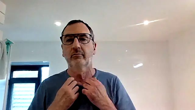 HotLucas66 online show from April 8, 5:30 am