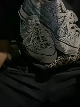 tukangcoli31 online show from April 13, 12:00 am