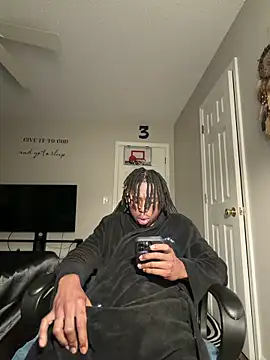 Thirdlegsuave online show from March 27, 10:16 am