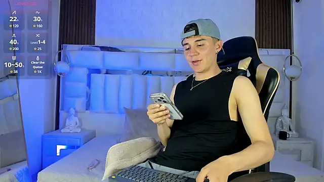 Juandagoom online show from March 31, 8:32 pm