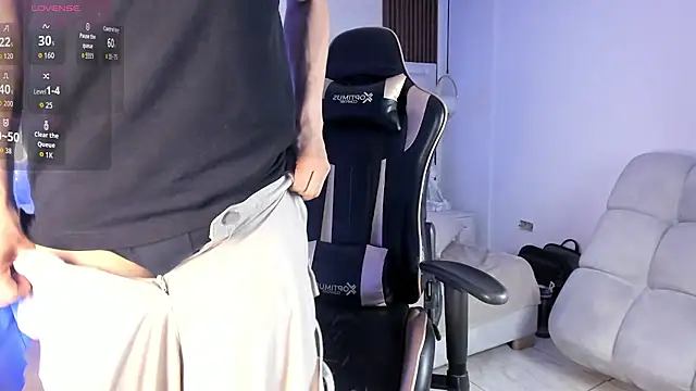 Juandagoom online show from April 7, 9:04 pm