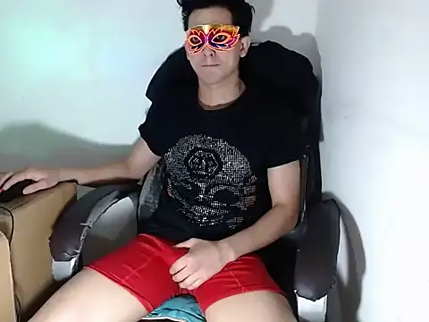 SexyboyHot2000 online show from May 15, 5:59 am