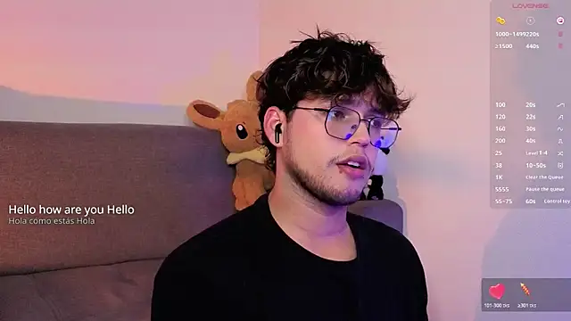 hornsgoat  online show from April 16, 9:39 pm