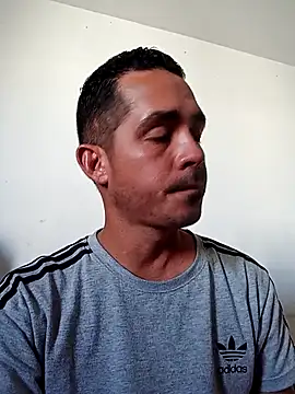 Gabriel leon33 online show from March 27, 8:32 pm