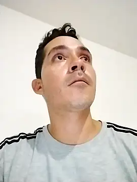 Gabriel leon33 online show from April 8, 5:30 am