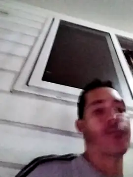 Gabriel leon33 online show from April 2, 5:48 am