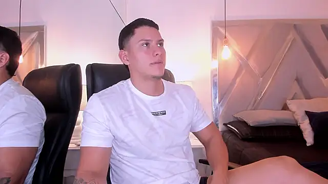 Chriss Diamond online show from April 9, 3:48 am