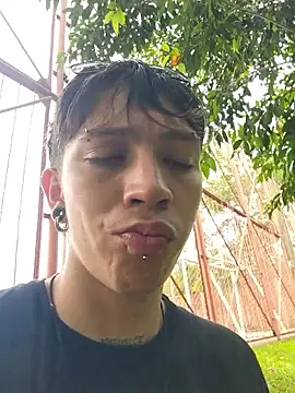 smokeBlast online show from April 3, 5:21 pm