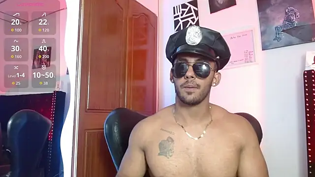 romanpearce  online show from April 26, 12:08 am