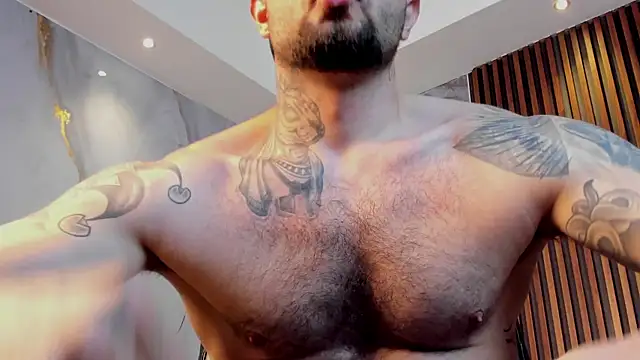 NICK OWEEN26 online show from April 6, 6:09 pm