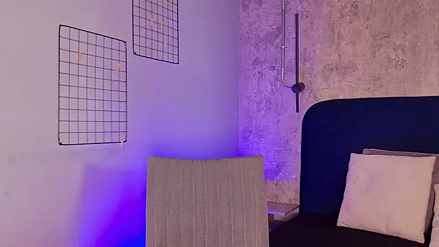 Diamondpierce online show from June 10, 2:07 pm