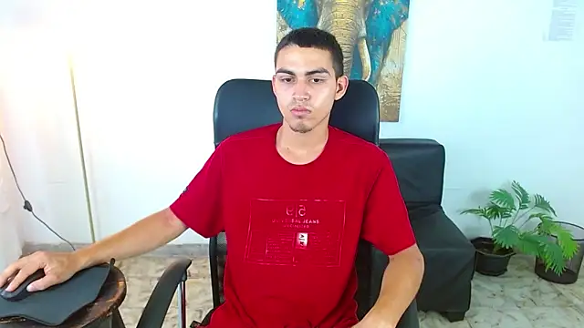 lucass 18 online show from March 30, 8:21 pm