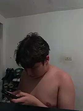 upssamuuu online show from April 16, 1:38 am