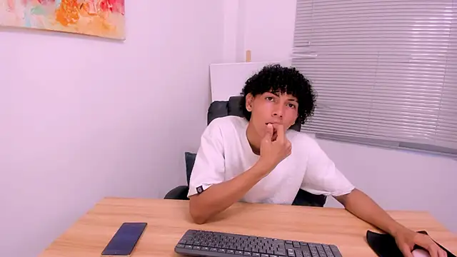 Eletry 01 online show from April 15, 7:58 pm