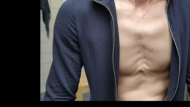 Luca Sweet online show from March 26, 1:26 pm