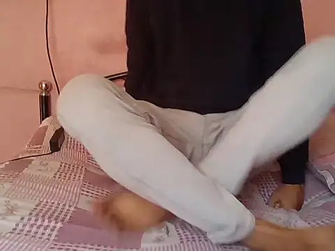 sexy soul me online show from May 3, 9:01 am