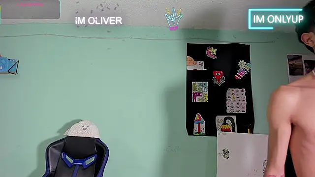 TYLERhHOT2005 online show from April 23, 1:02 pm