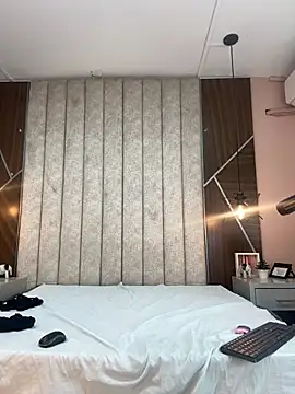 CAROLYNFOSTER online show from April 13, 5:02 pm