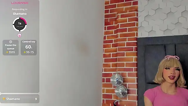 luxuryheavenn online show from April 14, 9:14 pm