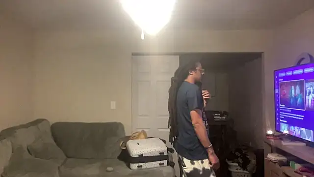 xxRedMamba392xx online show from April 15, 4:56 am