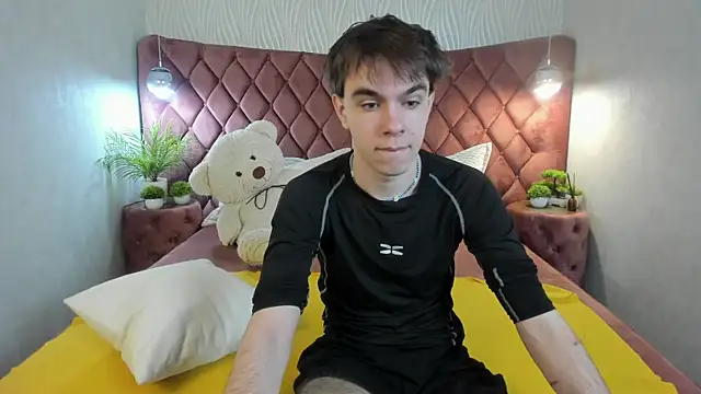 DaveBevy online show from April 9, 6:19 am