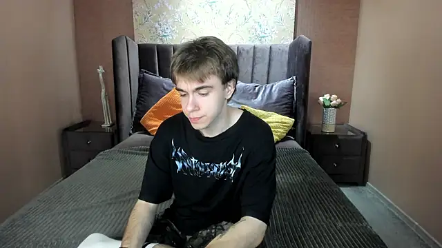 DaveBevy online show from June 19, 7:41 pm