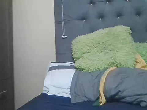 luis20212 online show from April 1, 12:01 am