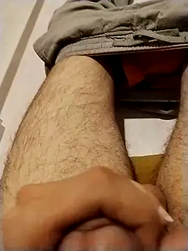 y2561 online show from April 8, 9:34 pm