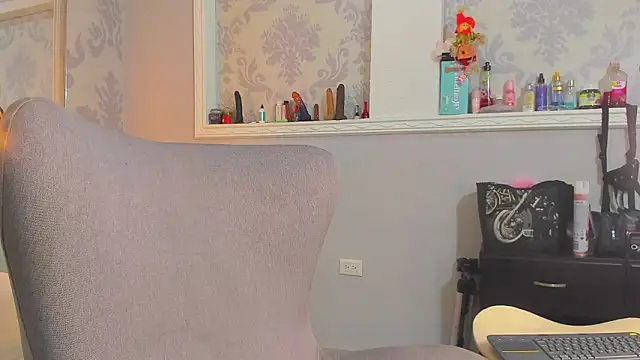 MaicolSmiith  online show from March 31, 12:56 am