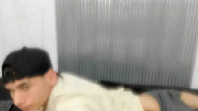 Kitsune 44 online show from April 1, 7:00 pm