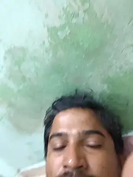 varun2184 online show from April 1, 5:54 pm