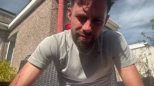 DaveRoyale online show from April 7, 2:06 pm