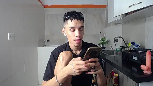 Zamaelprime  online show from April 7, 5:07 am